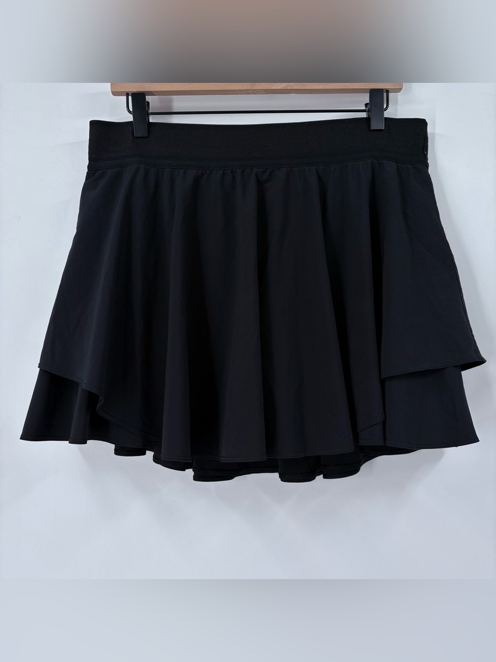 Lululemon Black Court Rival High Rise Skirt - Picture 4 of 13
